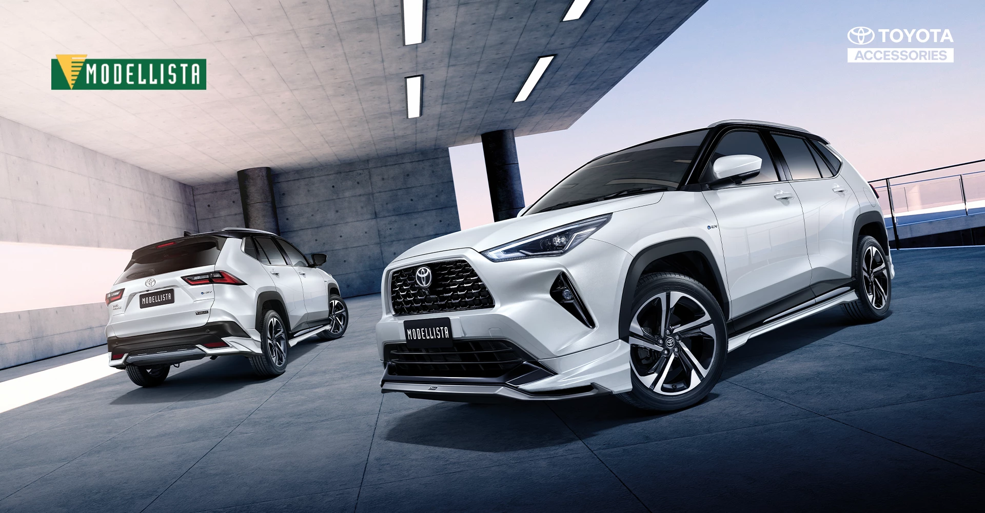 Toyota Yaris Cross 2026 ชุดแต่ง Modellista สีขาว มุมหน้าและหลัง